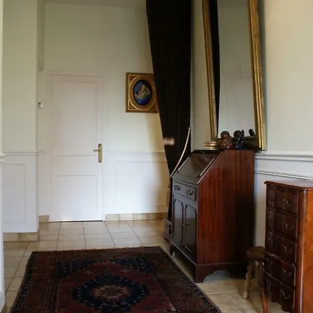 Les Voisins De L'illet Bed & Breakfast 3*